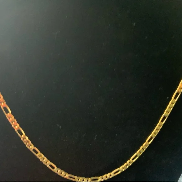 Brand new shiny 24k gold over silver. Classic Figaro Chain Necklace. Nordstrom - Picture 4 of 6